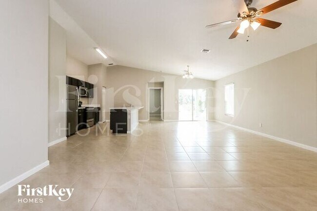Foto del edificio - 4057 SW McIntyre St