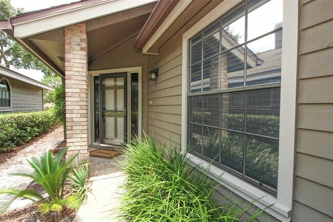 Building Photo - 235 W Sabal Palm Pl