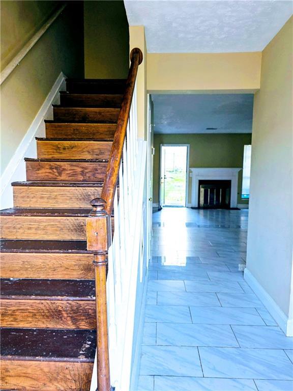 Foto del edificio - 4672 Longman Way