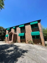 Building Photo - 418 E Virginia St