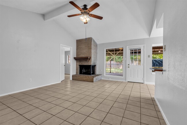 Building Photo - 23422 Wintergate Dr