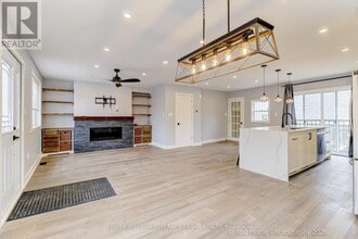 Building Photo - 84 Foch Ave