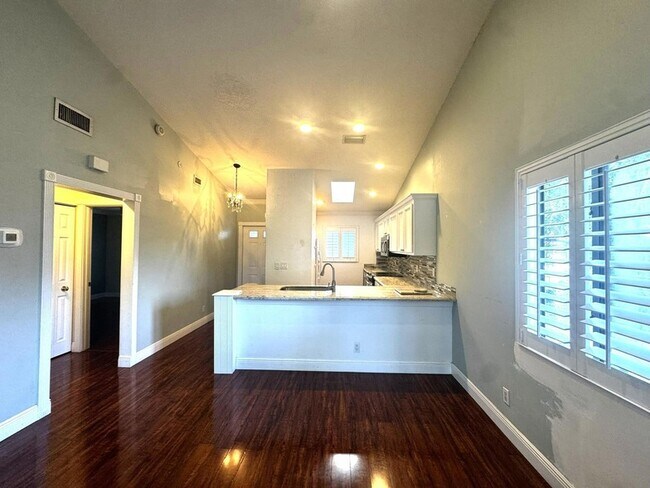 Foto del edificio - 2335 SW 22nd Ave