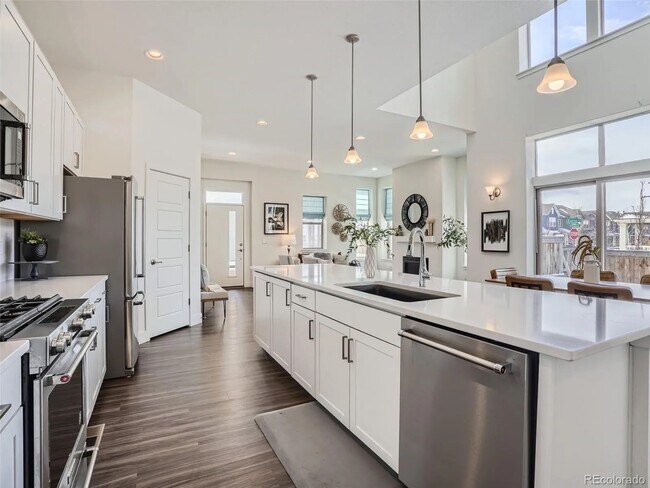 Photo - 10101 E 59th Dr House