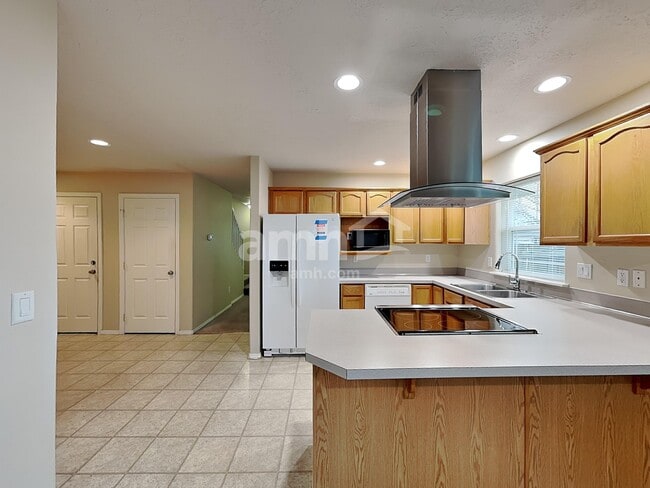 Foto del edificio - 2285 NW McGarey Dr