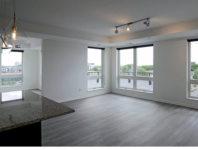 Interior Photo - Laguna Apartments