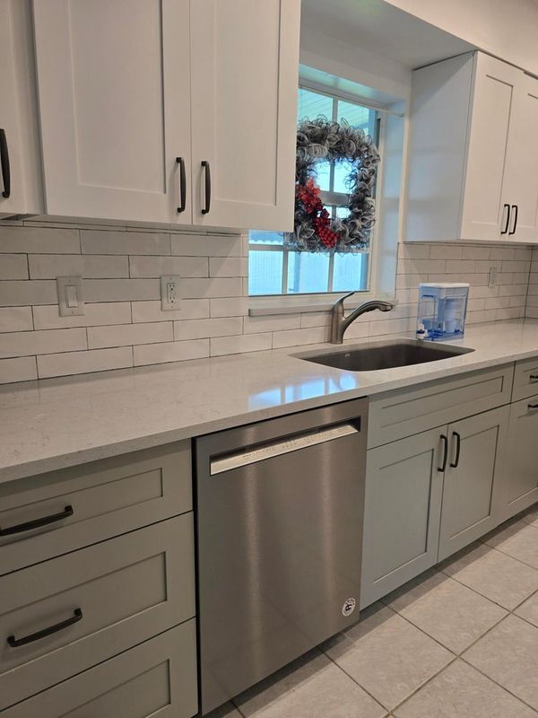 Foto del edificio - 2672 Rockcrest Ct