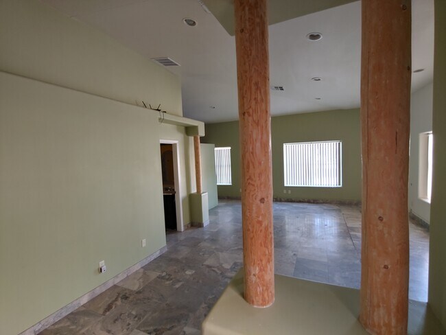 Foto del edificio - 69 E Columbus Ave