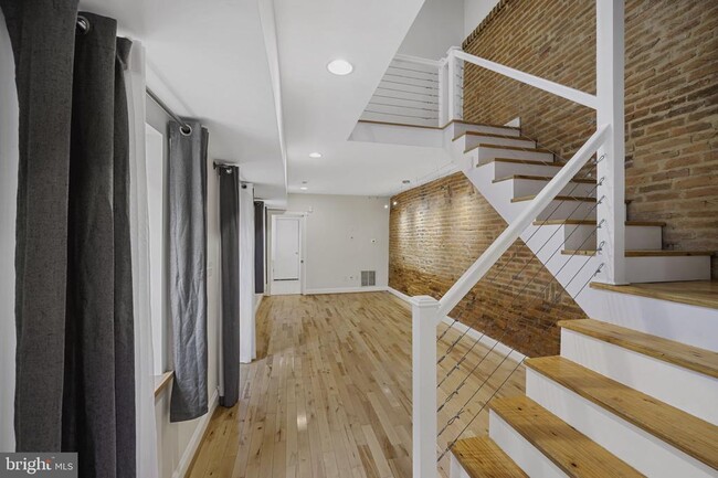 Building Photo - 224 S Chester St