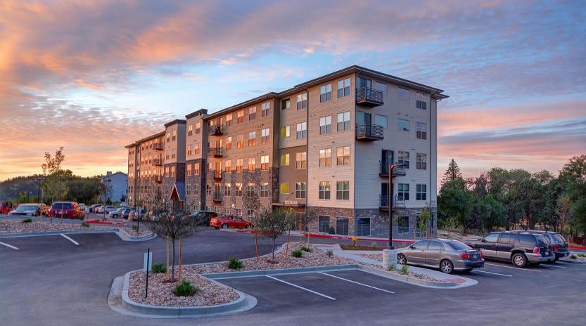 Primary Photo - Lookout on Cragmor | Student Housing