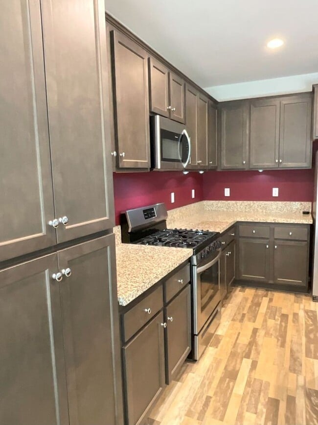 Foto del edificio - 4 Bed, 2 Bath - Fallbrook Single Family Home