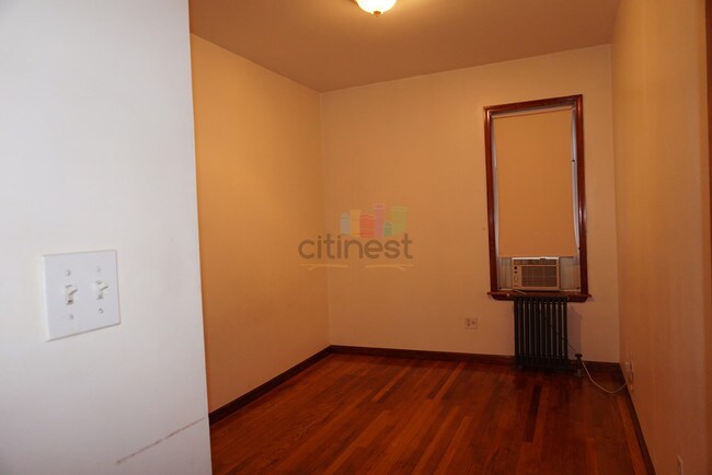 Building Photo - 724 Bay Ridge Ave