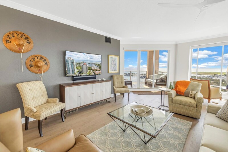 Foto principal - 100 Beach Dr NE
