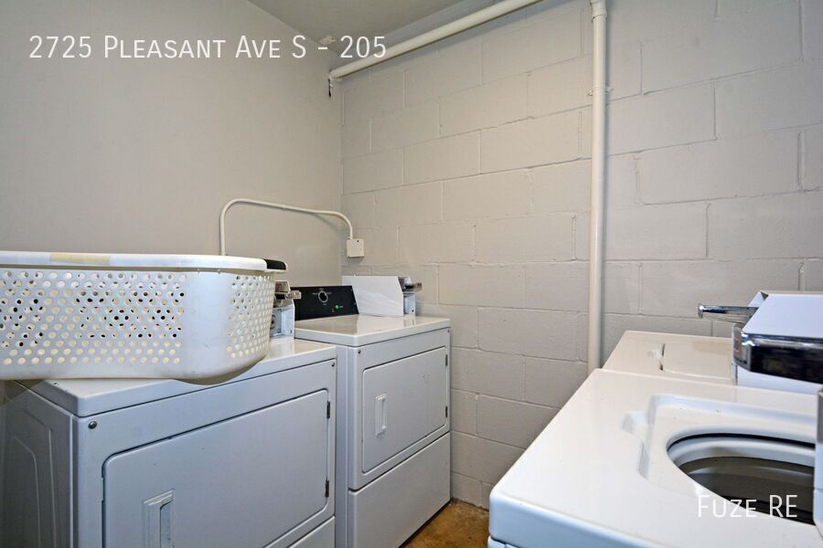Foto del edificio - 2725 Pleasant Ave