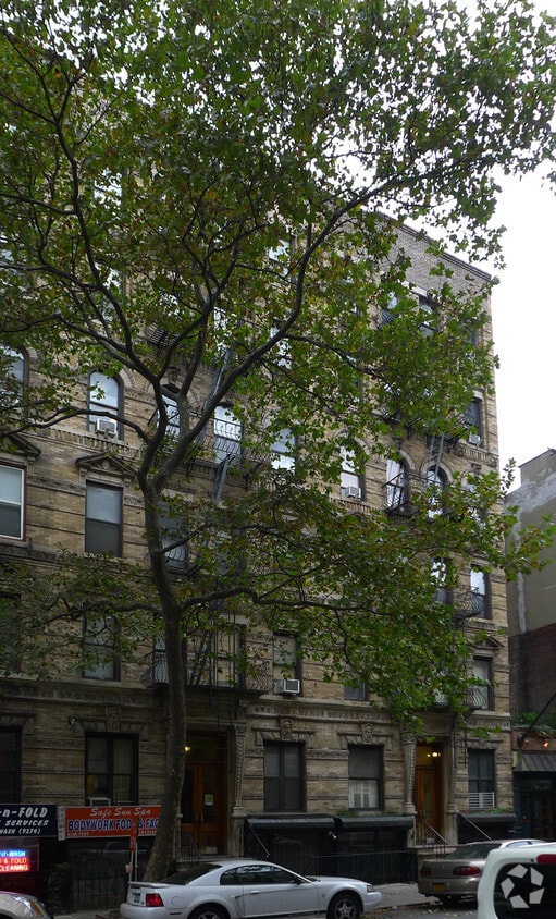 Building Photo - 438 E 75th St