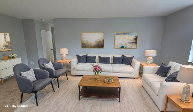 Building Photo - Parklane Towers