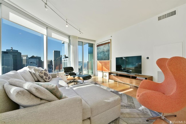 Building Photo - 338 Spear St