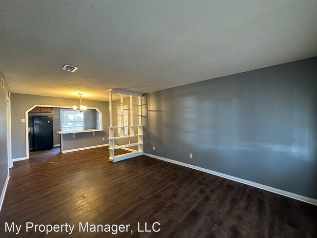 Building Photo - 3 br, 1 bath House - 2628 Bardot Lane
