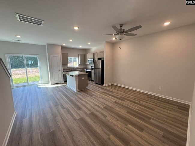 Building Photo - 2038 Armada Rd