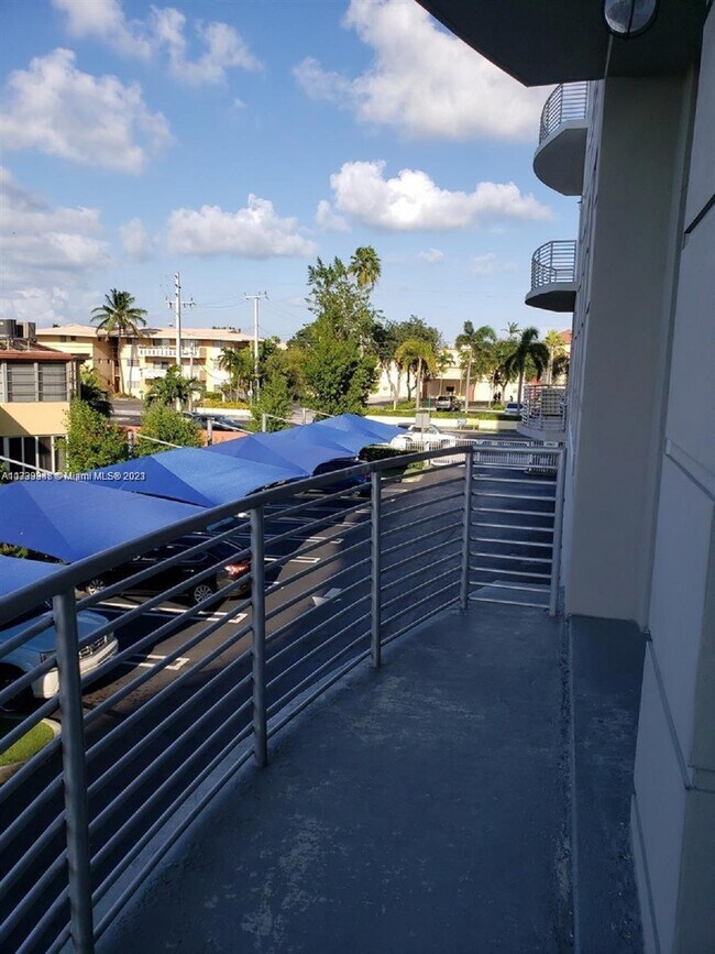 Foto del edificio - 1791 NE Miami Gardens Dr