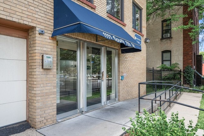 Interior Photo - The Villa Apartments