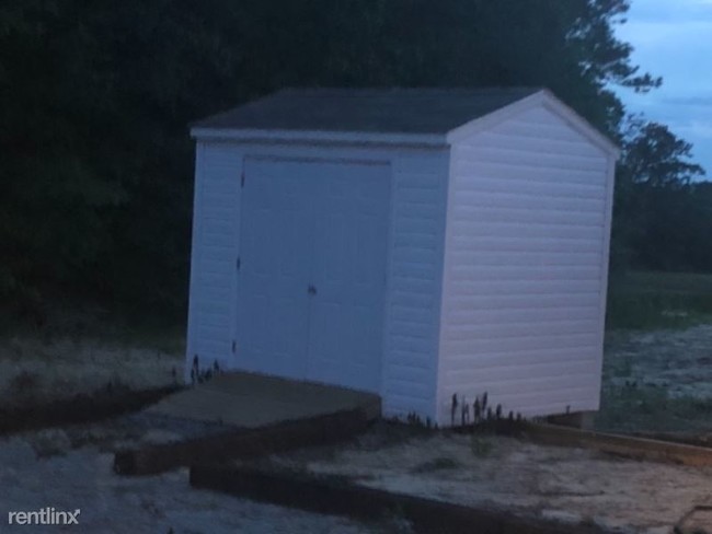 Building Photo - 3 br, 2 bath House - 214 Sandy Rd