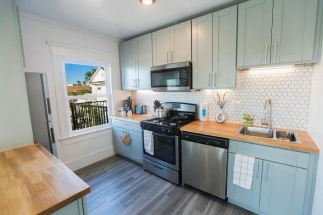 Interior Photo - Tyler House | Live steps away from San Diego’s most vibrant neighborhood!