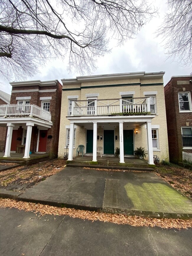 Building Photo - 3009 Ellwood Ave