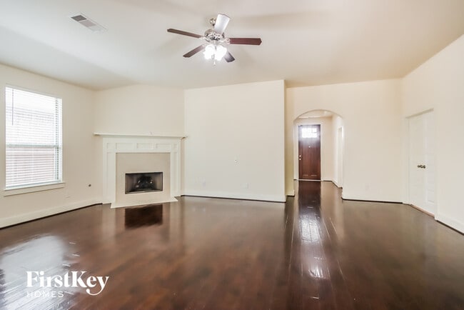 Building Photo - 21611 Royal Troon Dr