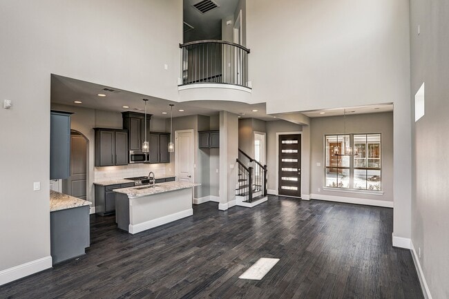 Building Photo - 4857 Benning Dr