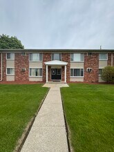 Building Photo - 18642 Van Horn Rd