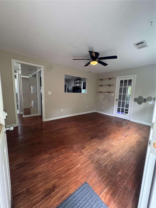 Building Photo - 3048 Woodham Way SE