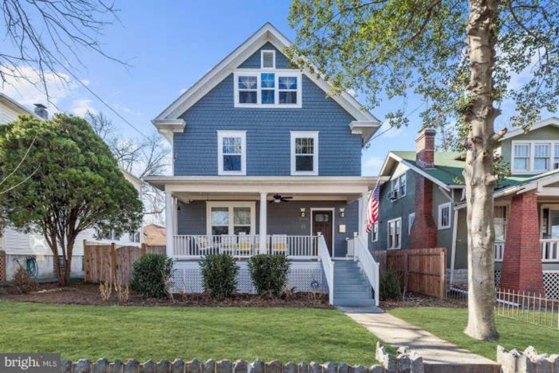 Front of home - 3404 22nd St NE