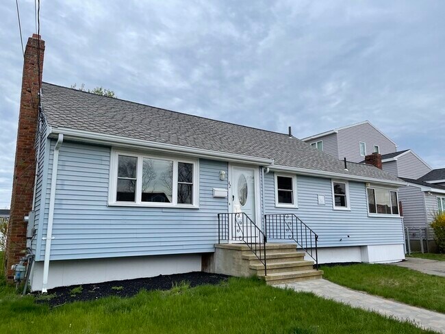 Building Photo - 42 Packard Ave