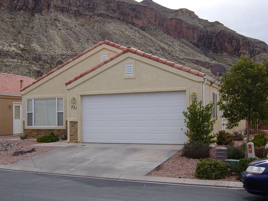 Foto del edificio - 3 Bedroom Home in Hurricane