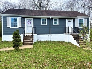 Building Photo - 982 Woody Hills Dr