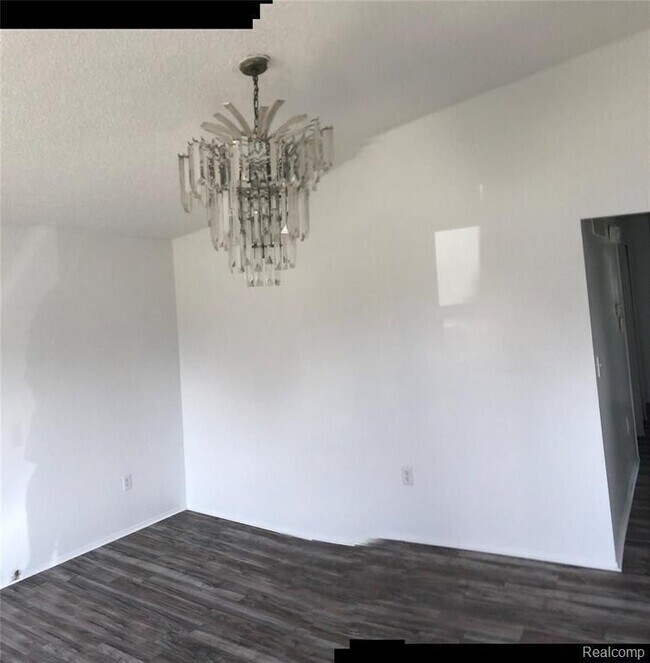 Foto del edificio - 27124 Alden St