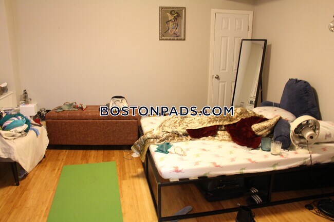 Foto del edificio - 120 Charles St