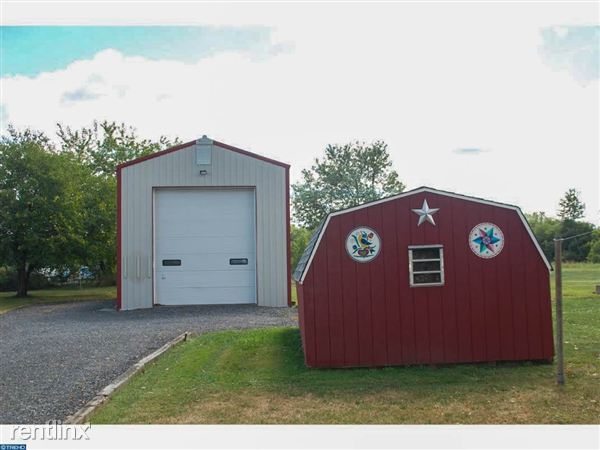 Building Photo - 86 Ridge Rd