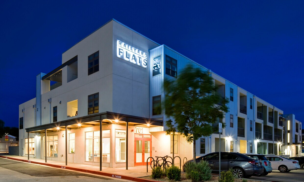 Railyard Flats 701 Camino de la Familia Santa Fe, NM Apartments for