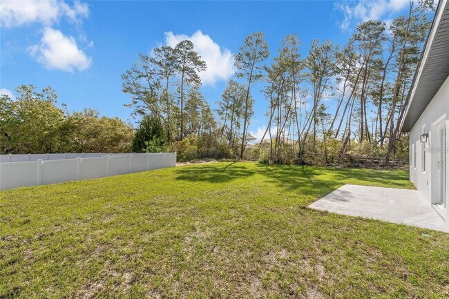 Foto del edificio - 4411 SW 172nd Street Rd