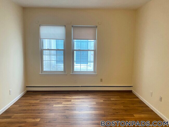 Foto del edificio - 70 S Huntington Ave