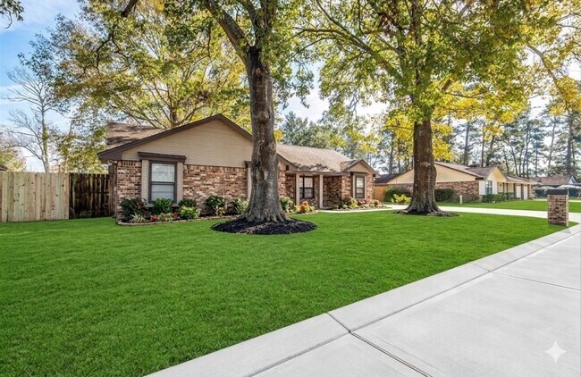 Building Photo - 12510 Old River Dr