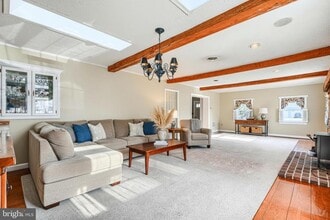 Building Photo - 4312 Silver Spring Rd