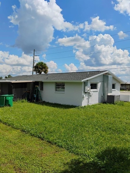 Foto del edificio - 21440 Midway Blvd