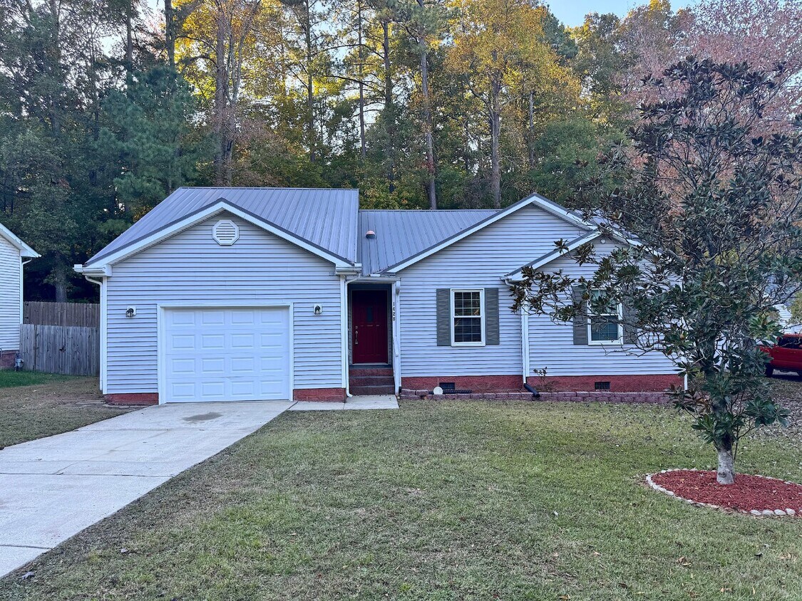 1428 Brompton Ln, Garner, NC 27529 Room for Rent in Garner, NC
