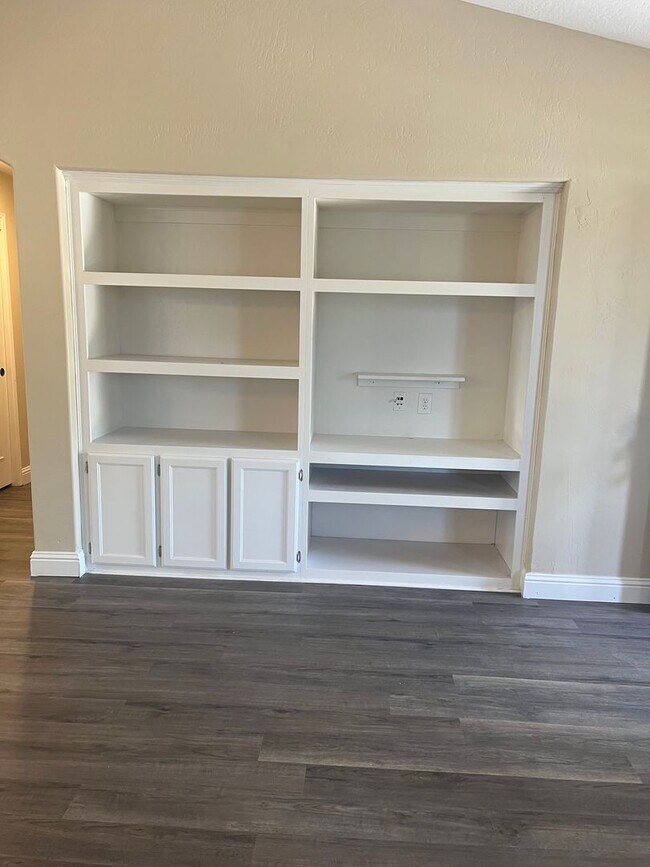 Foto del edificio - 10503 Victoria Falls Ave