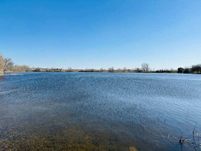 Building Photo - Lodges at Parker's Pond