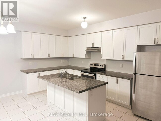 Building Photo - 1012 Barton Way