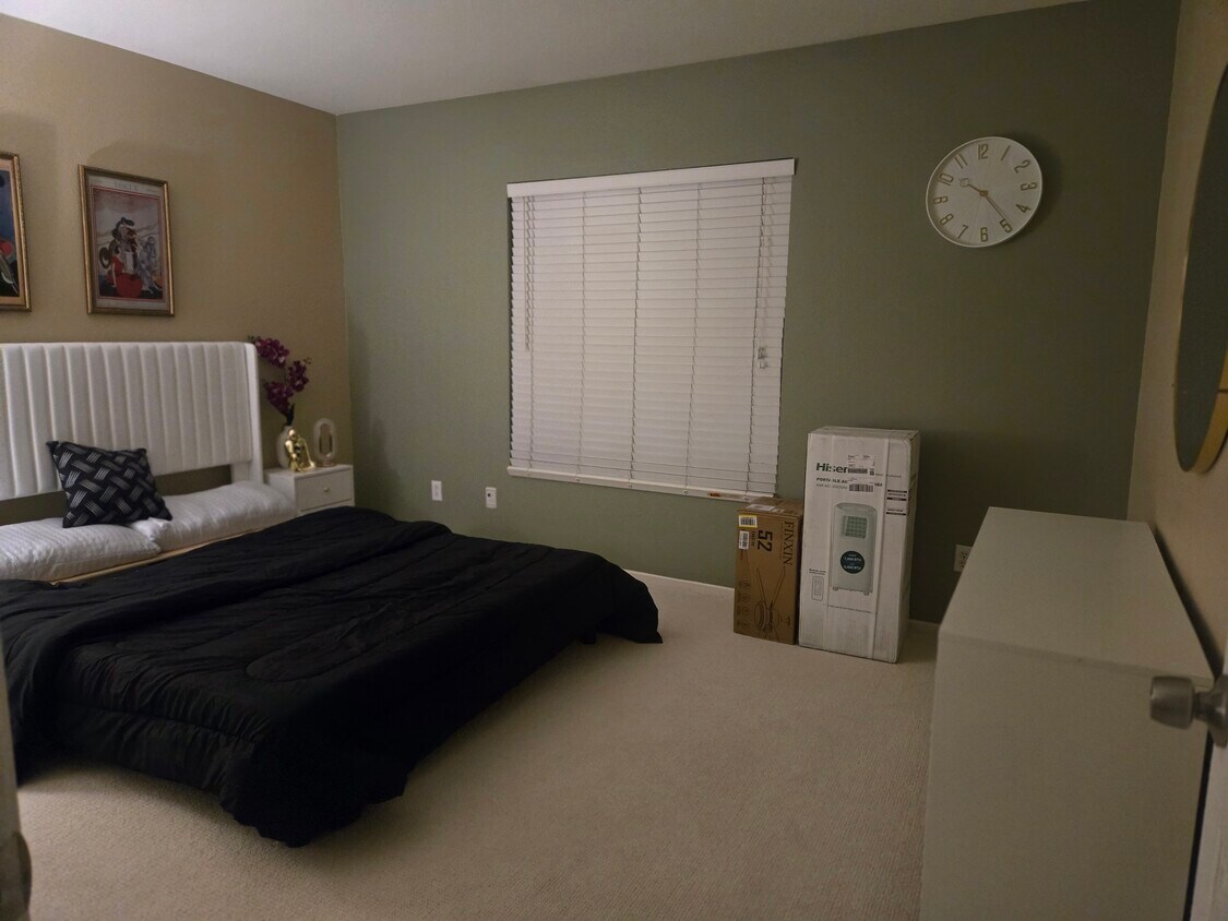 Foto principal - 4085 Garvey Way